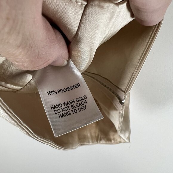 Lulu’s NWT Beige‎ Satin Tie-Strap Cropped Tank Top Size M Zip Up Back - Picture 7 of 8